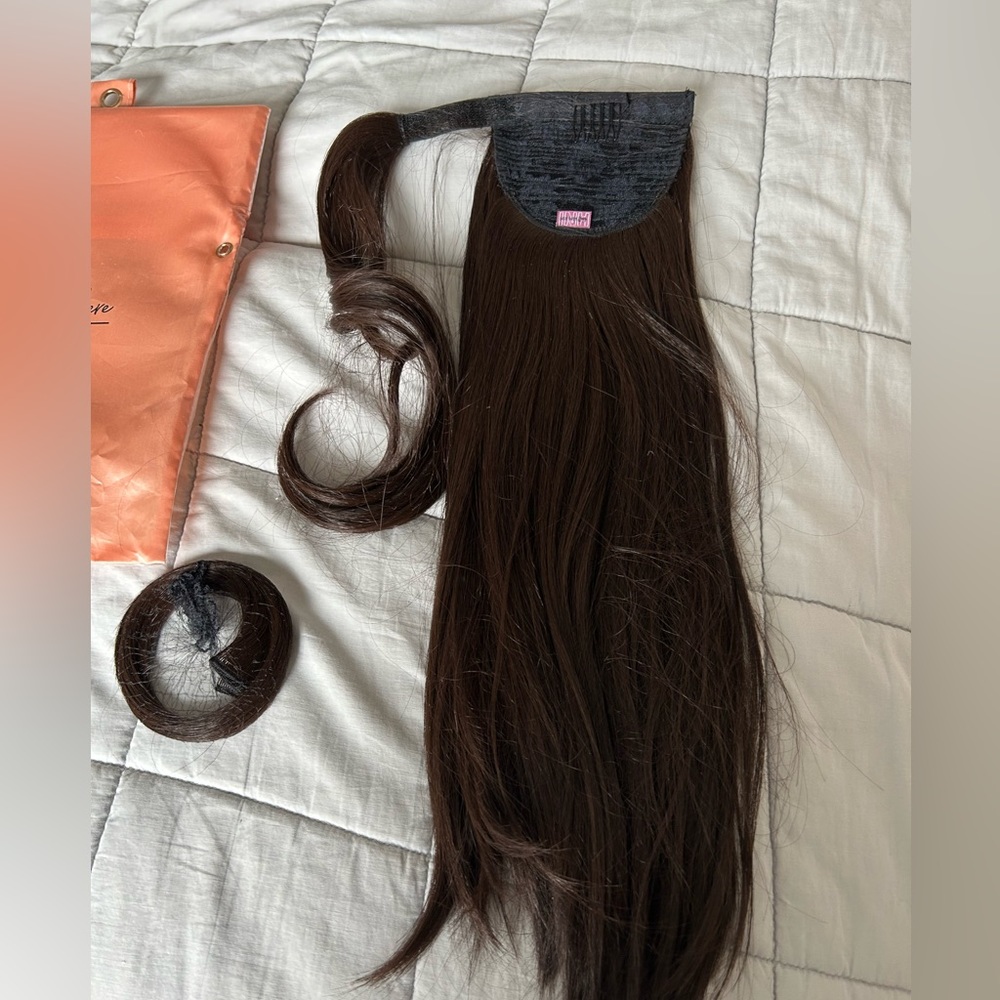 Insert Name Here LOLA Ponytail Extension